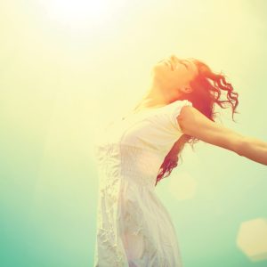 Kom uit je hoofd en daal af naar je lichaam met ecstatic dance. Laat alle spanning los in je lichaam, de energie stromen en kom in een fijne flow.